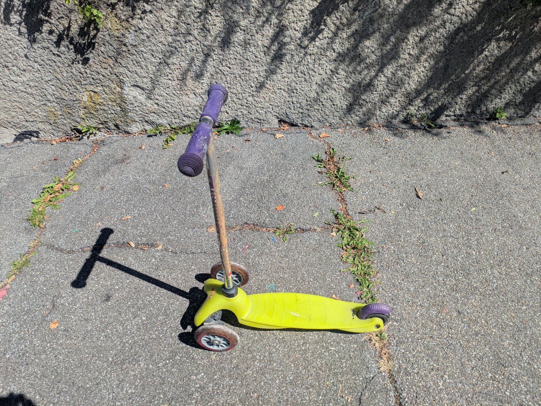 Micro Kickboard: Micro Scooter Trottinett – Usato da Bern venduto da Ortelius