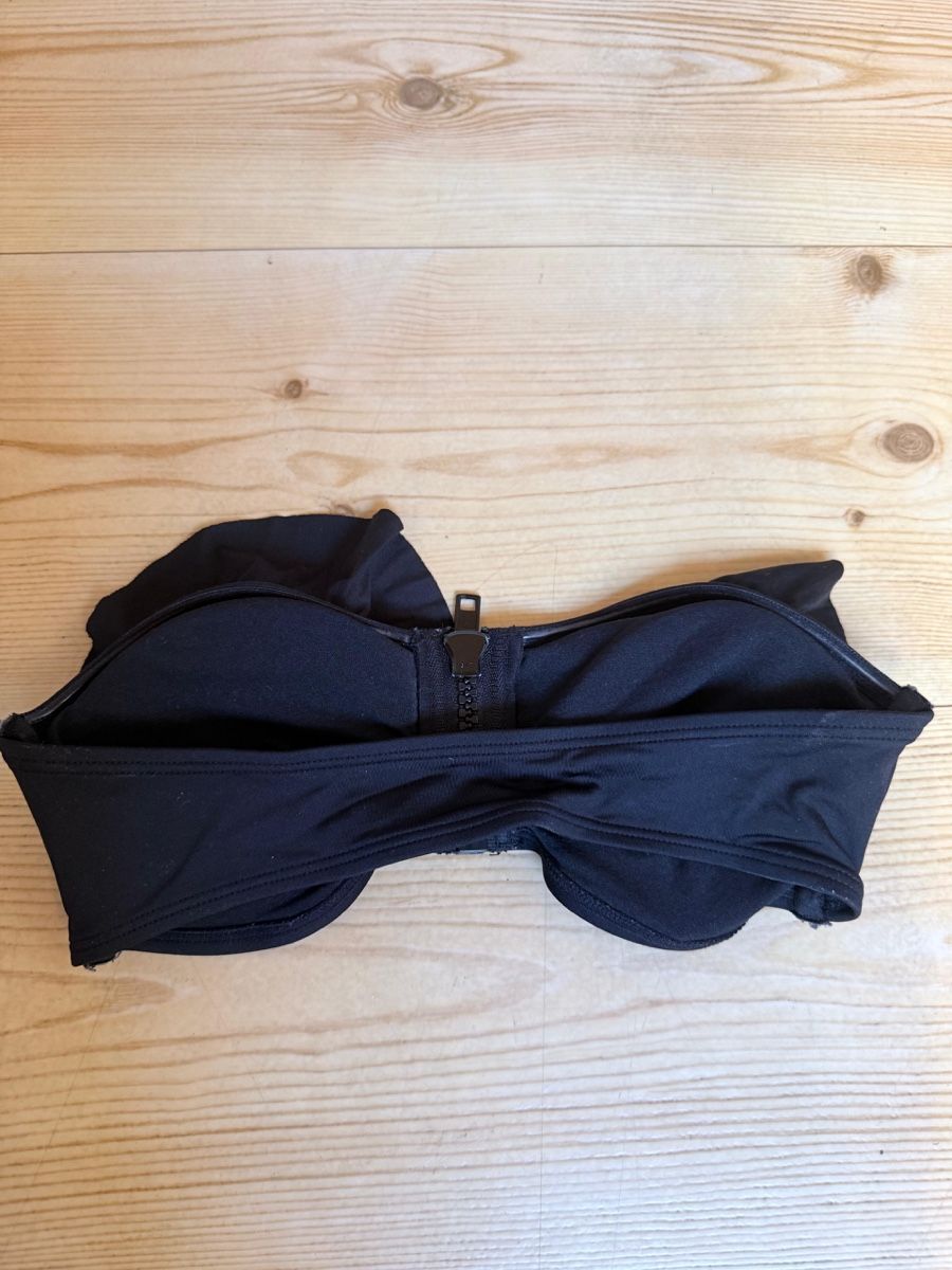 H&M Maillots de bain & Bikinis: Bikini top – D'occasion à Ballens par CyprienJ 1