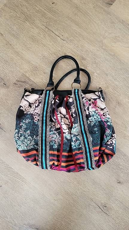 Desigual Borse da donna: Sac desigual – Usato da Trélex venduto da emm_rz7g 1