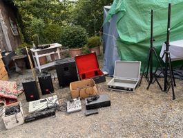 Musikanlage Konvolut – Lautsprecher, Mischpult, Mikrofone 