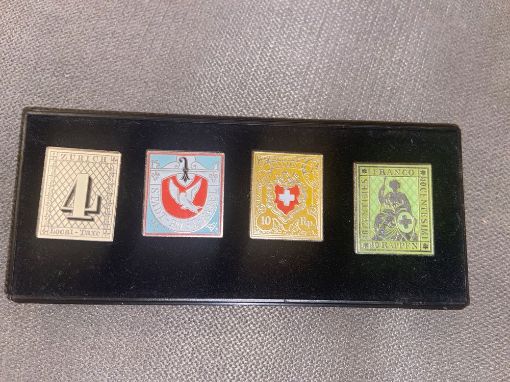 Pin's La Poste Suisse PTT Land Rover Années 70 – émail, Rare, Signé, 4x4