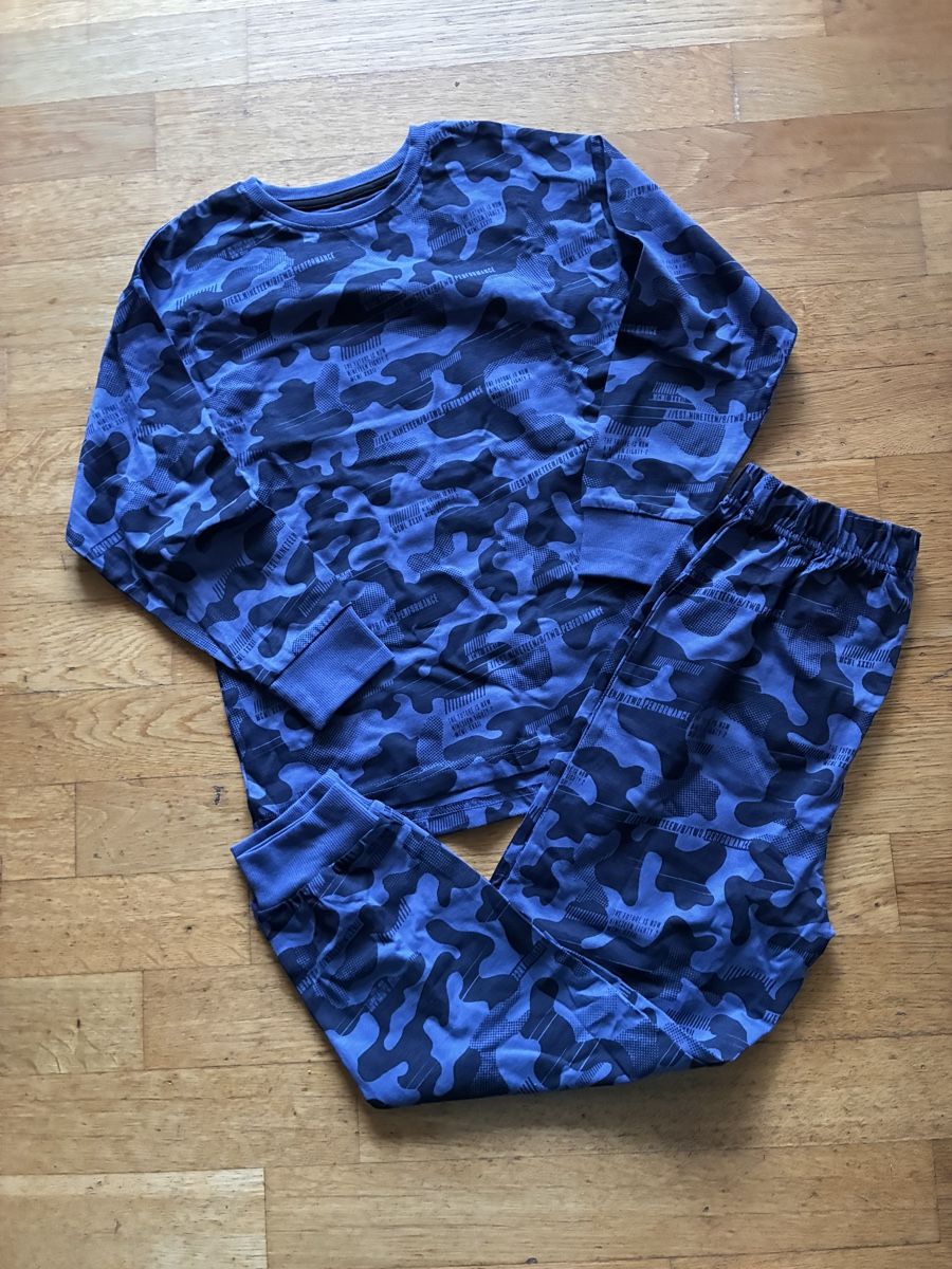 Next Pyjamas & Ähnliches: Schönes Pyjama Gr. 122, Next, Neu – Neu (gemäss Beschreibung) aus richterswil von lunamarie001