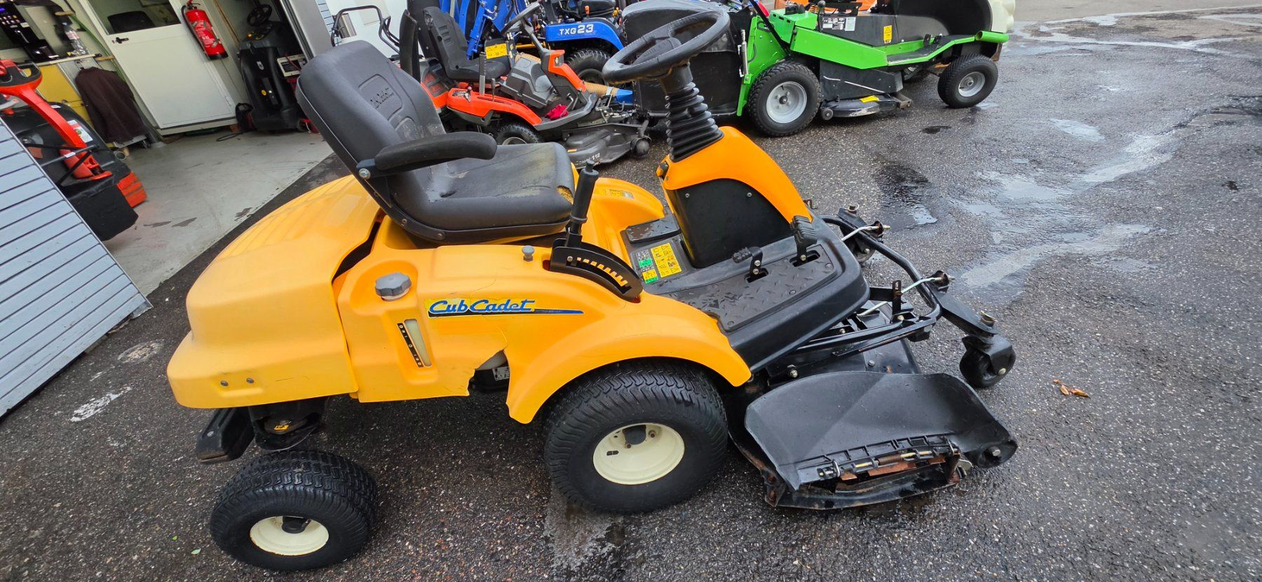 Mtd Tagliaerba: Aufsitzmäher Cub Cadet Pro Turn – Usato da Rain venduto da Fafan069 3