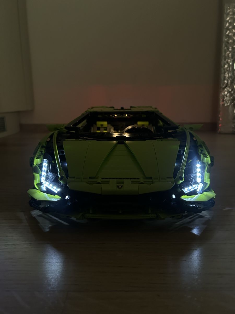 Lamborghini Modellautos: LEGO Technic Lamborghini Sián 42115 with custom LED lights – Gebraucht aus Zürich von giovi321 1
