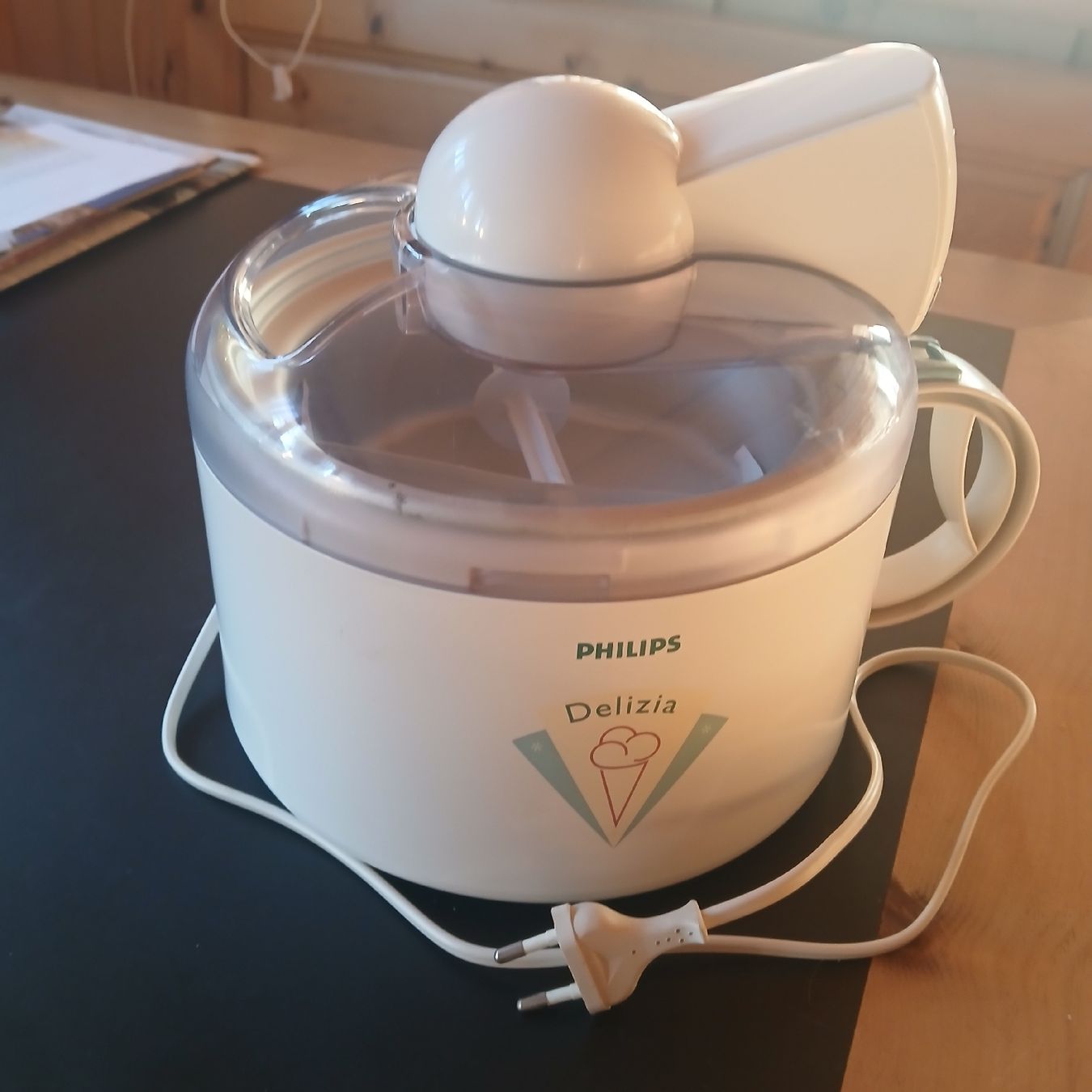 Philips Küchengeräte: Glacemaschine – Neu (gemäss Beschreibung) aus Lauenen b. Gstaad von Hubelbohren65