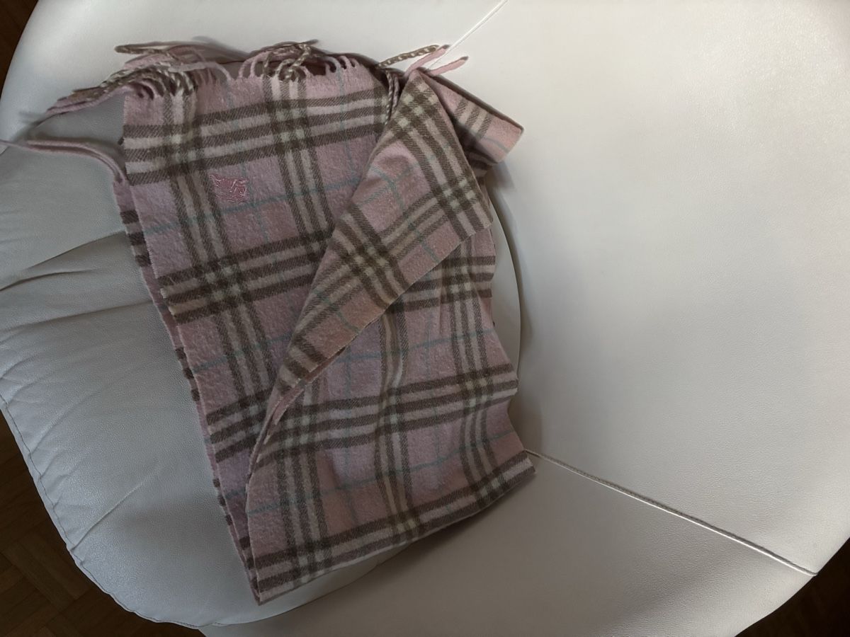 Burberry Foulard & Sciarpe: Burberry Schal Pink – Nuovo (secondo la descrizione) da Zollikon venduto da han_rvt8 2