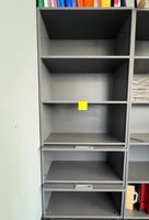Tamos Büroregal mit 2 Einschubklappen abschliessbar - Grau