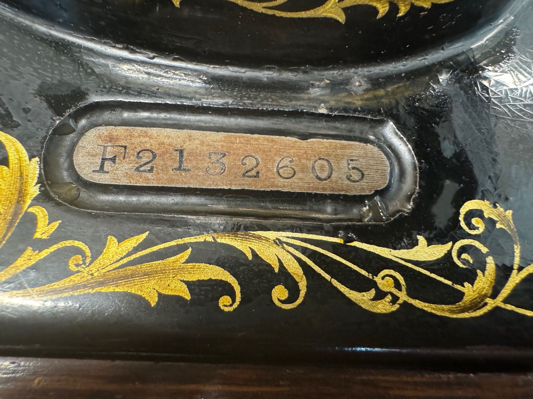 Singer Nähmaschinen: Antike Singer Nähmaschine S358 – Gebraucht aus Basel von B.W.B. 5
