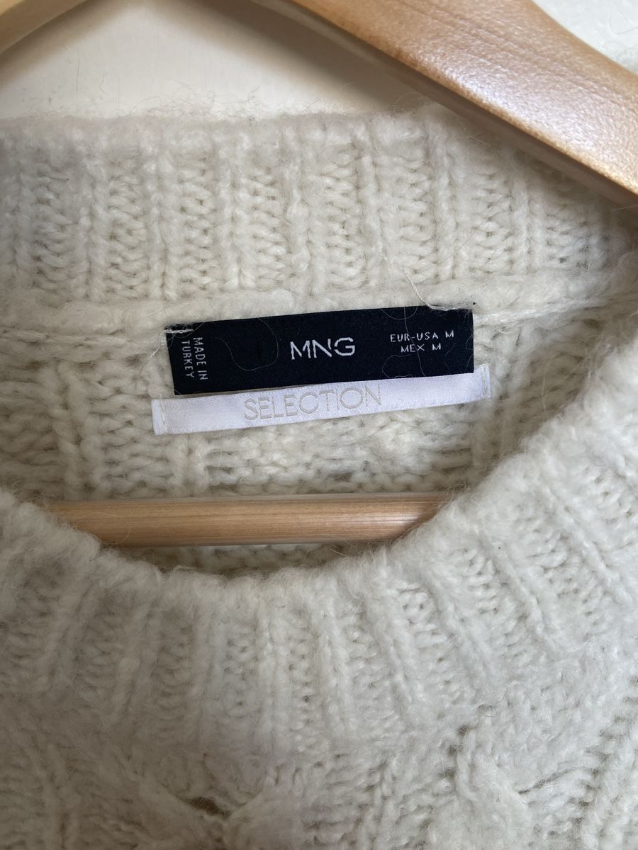 Mango Pullover & Sweatshirts: Strickpullover weiss – Gebraucht aus Zürich von celine.leandra 2
