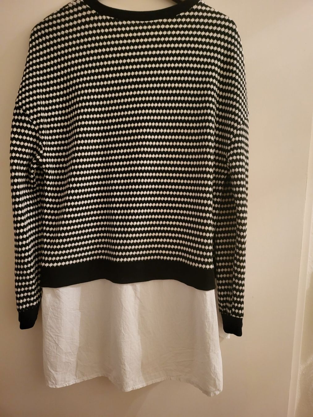 Maglioni & Felpe: Schöne Pullover mit Bluseneinsatz – Usato da Basel venduto da sci_67ms 4