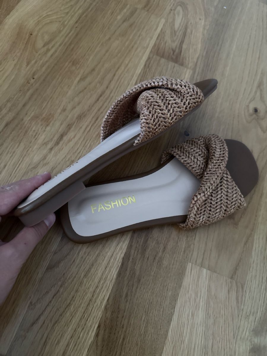 Chaussures femmes: Sandalen – Neuf (Voir description) à Kriens par g_b_mk7j 2
