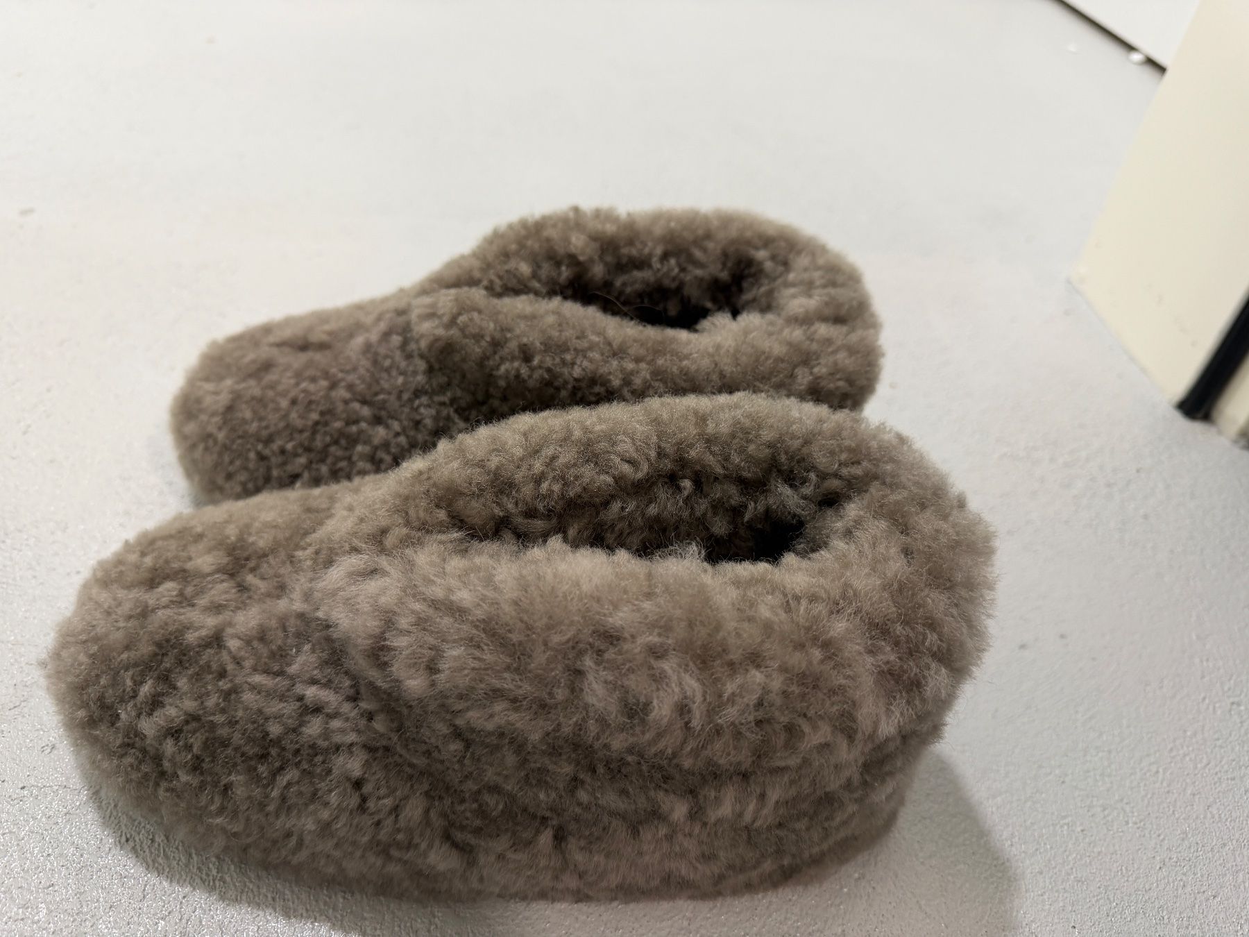 Scarpe da donna: Lammfellfinken Gr.37 – Nuovo (secondo la descrizione) da Ehrendingen venduto da Nr.7 1