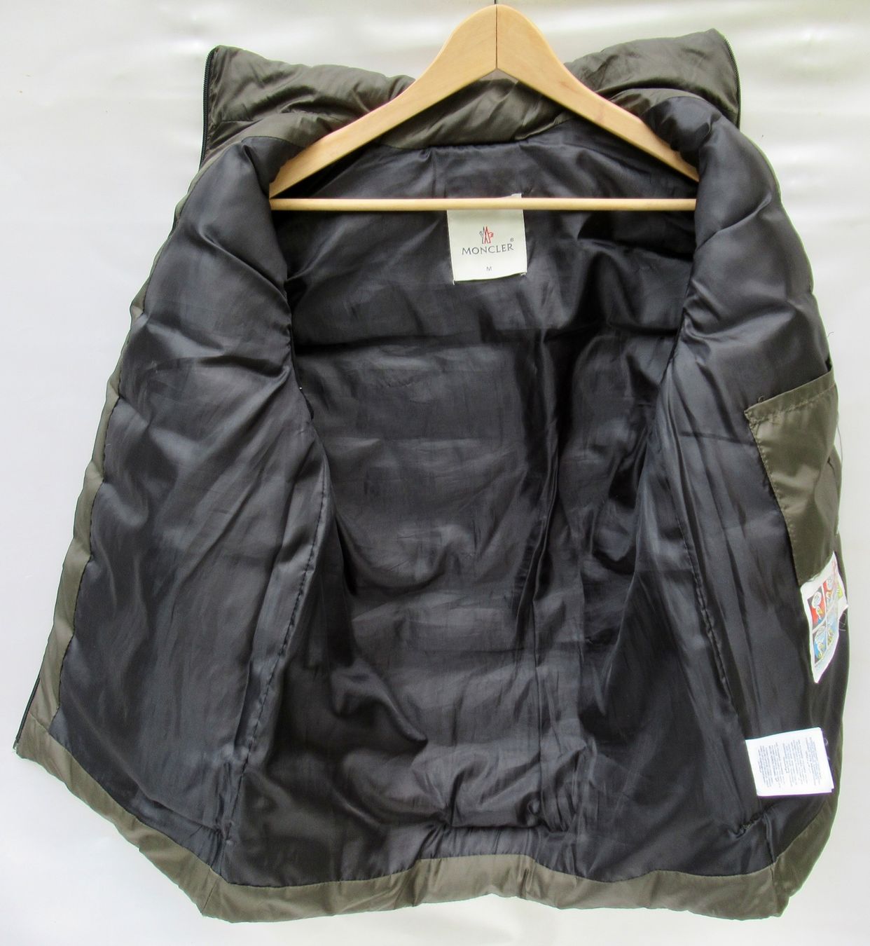 Moncler Gilets & Westen: Moncler Gilet Jacke – Gebraucht aus Bern von Colligentes 5