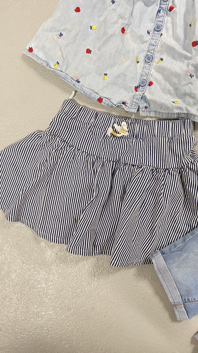 Lotti & Set di vestiti: Hosen & Röckli Set – Usato da Beinwil (Freiamt) venduto da Akgeun 3