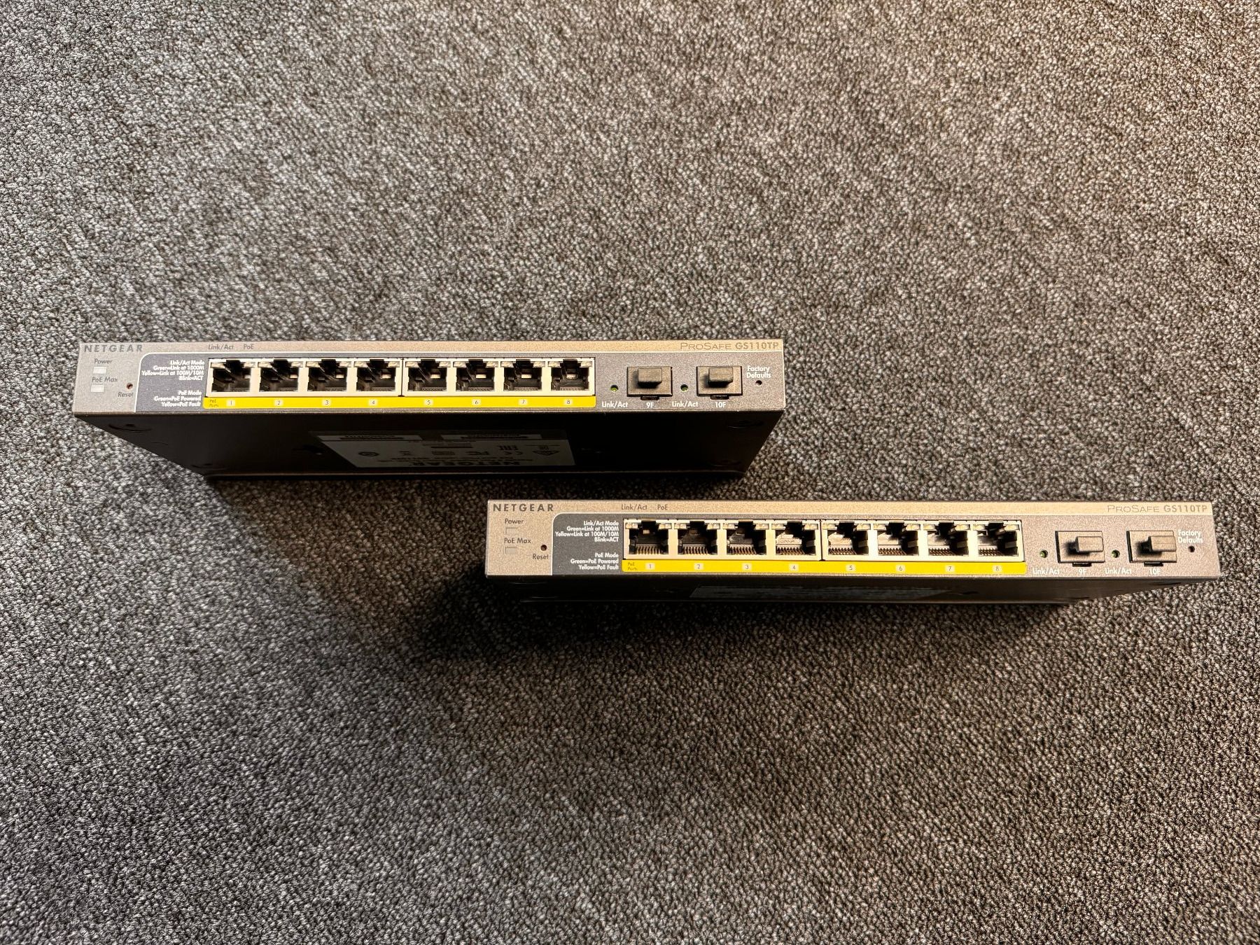 Netgear Hub & Switch: ***  2x NETGEAR ProSafe GS110TP 10-Port-Switch *** – Usato da Willisau venduto da  1