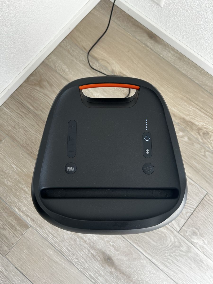 JBL Casse acustiche: Haut-parleur JBL Partybox 100 – Usato da Biel/Bienne venduto da Binot20 2