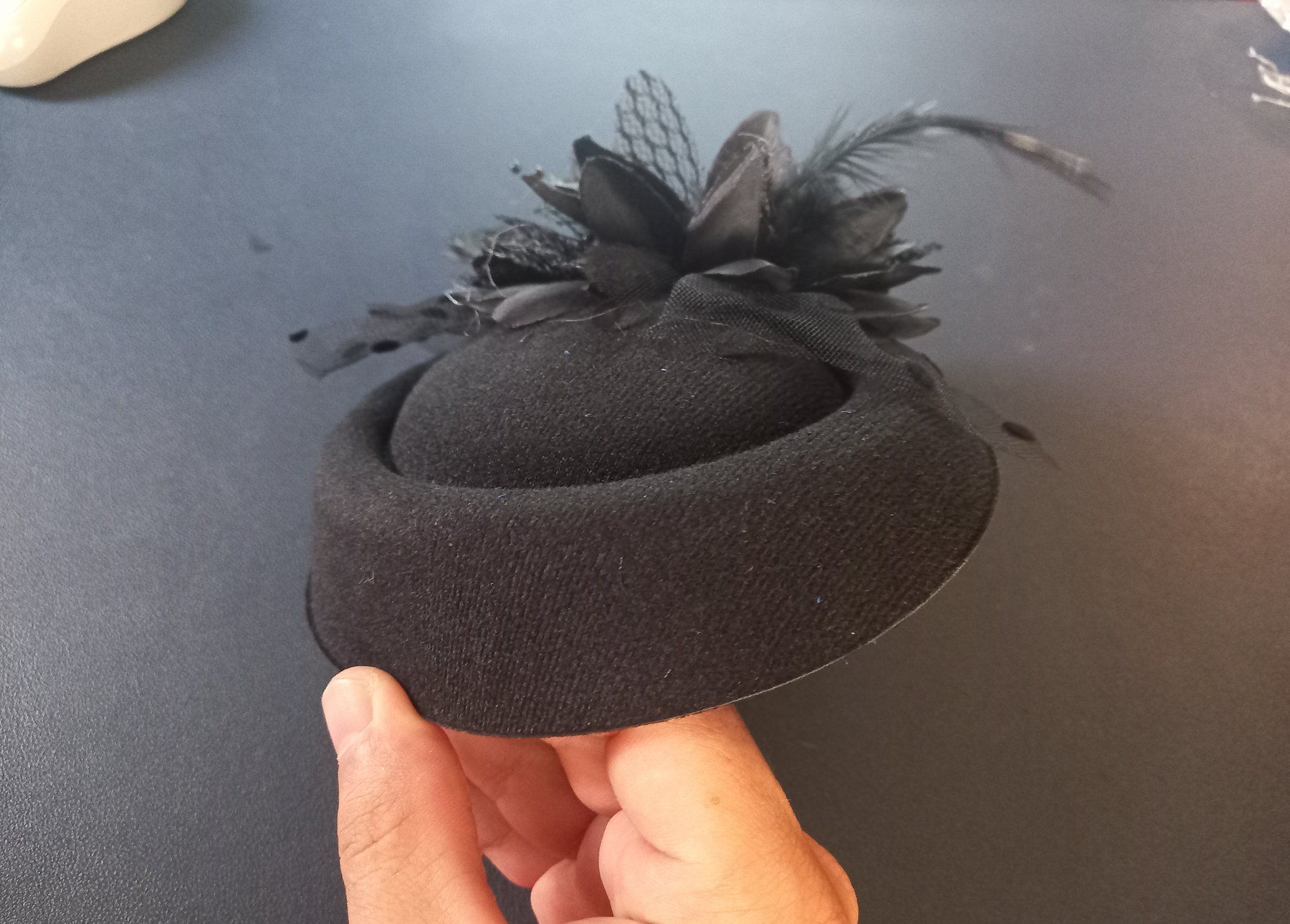 Chapeaux, bonnets & casquettes: Schwarzer Hut britischen Stil - Chapeau noir style British – Neuf avec emballage d'origine à Lausanne par FASHION-WORLD-SHOP 1