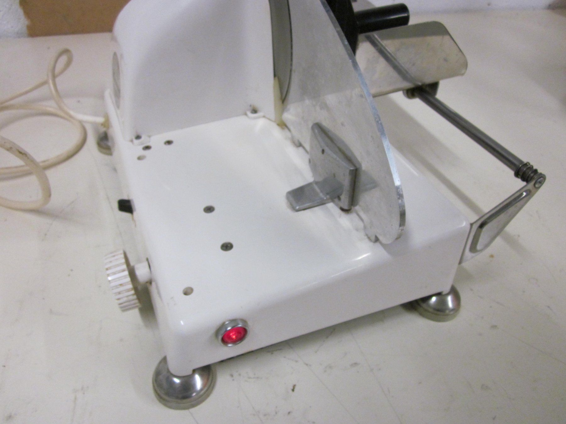 Quick Mill Appareils de cuisine: Antik Trancheuse Kenvood Quick-Mill 1970 – D'occasion à Grand-lancy par kohler333 6