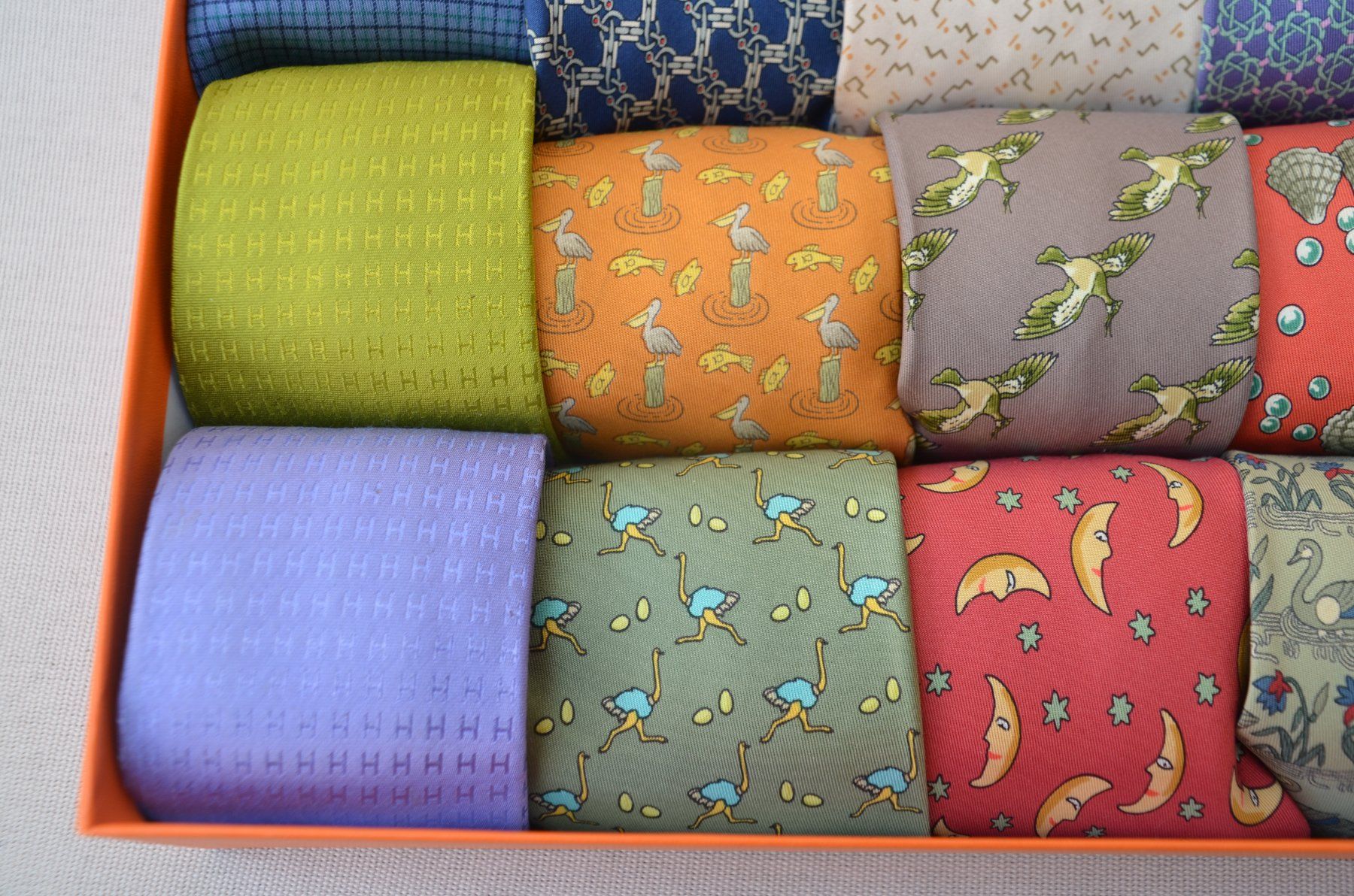 Hermès Cravatte: 12 x Krawatte / Cravate Hermès  Soie/ Seide – Usato da Collonges venduto da Auganien 5