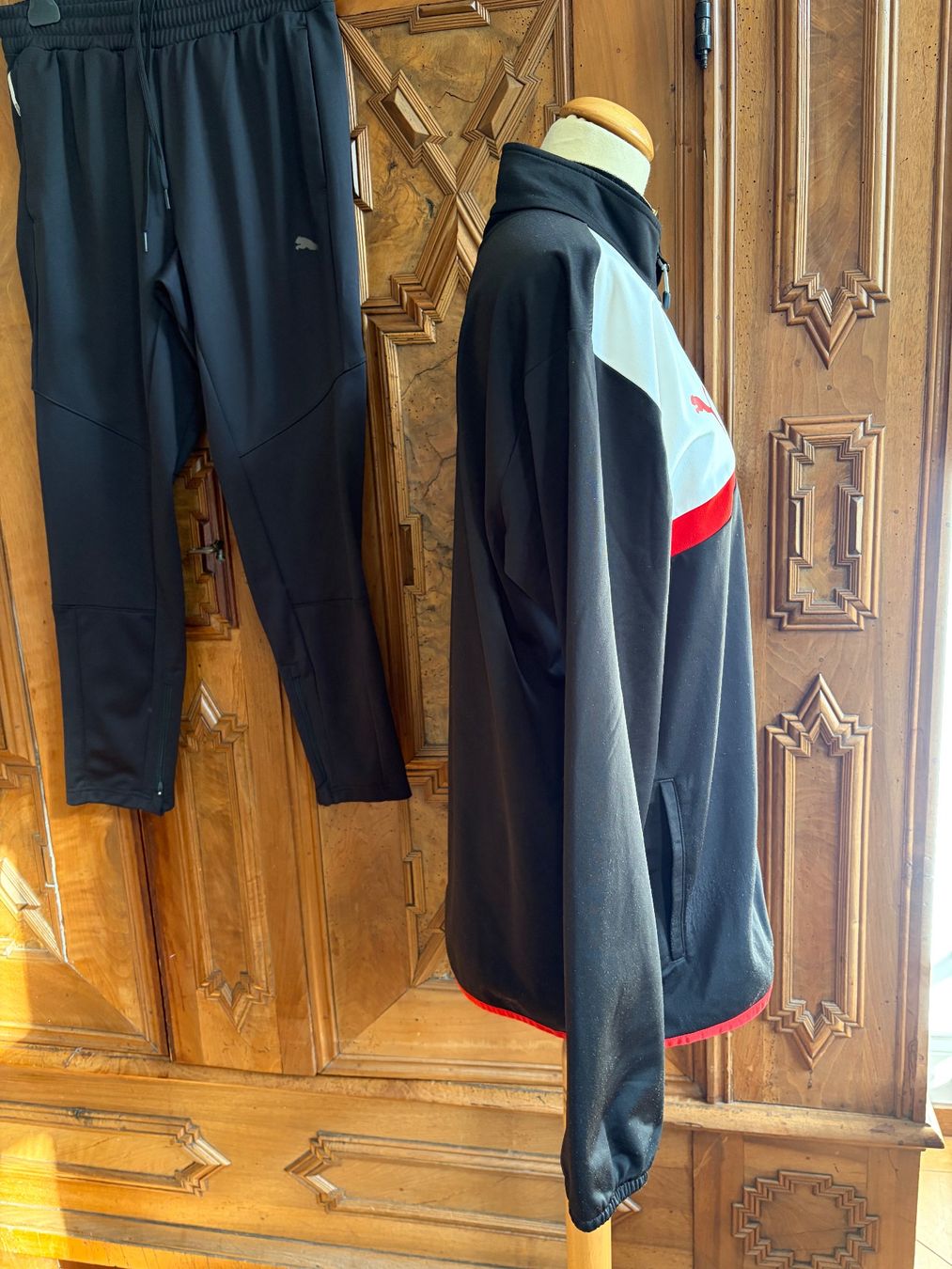Puma Lotti di vestiti: PUMA  Set /  Pullover + Hose /  SPORTSWEAR  Größe: M – Usato da Interlaken venduto da Bona55 2