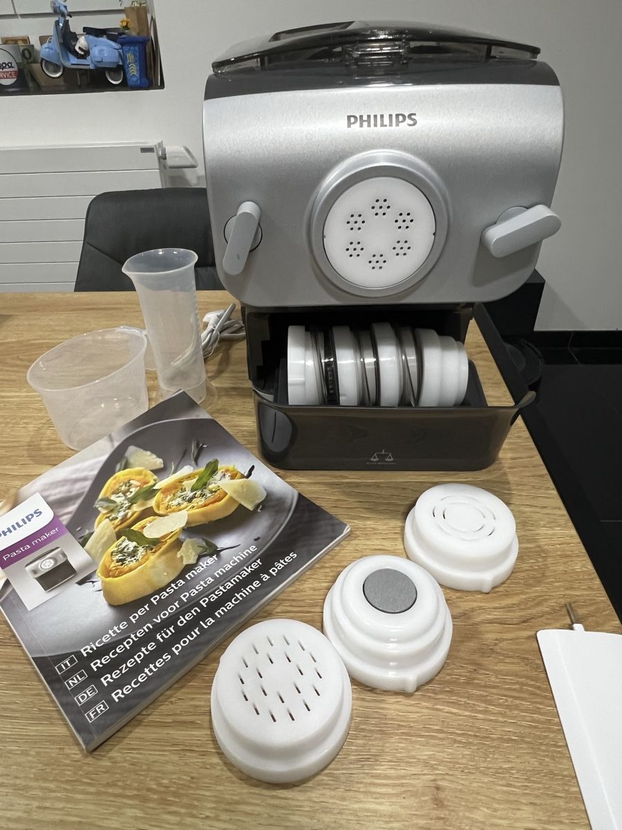 Philips Elettrodomestici da cucina: Pasta Maker Machine à Pâtes Philips- Avec Accessoires – Nuovo (secondo la descrizione) da Clarens venduto da Scrat_84 3