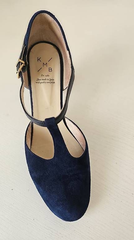 Scarpe da donna: KMB T-Strap Pumps – Usato da Sursee venduto da nei_7klk 3