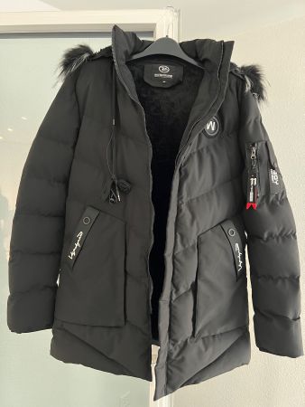 Winterjacke Gr. S/M Schwarz, Kunstfell Kaputze