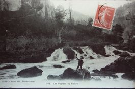 Les ruine du moulin de la mort au bord du Doubs