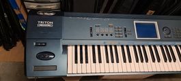 Korg Triton Extreme MUSIC WORKSTATION / SAMPLER