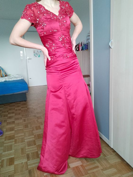 JJ’s House Vestiti: Wunderschönes rotes Kleid Abendkleid Fotoshooting – Usato da Othmarsingen venduto da AnastassiaV 3