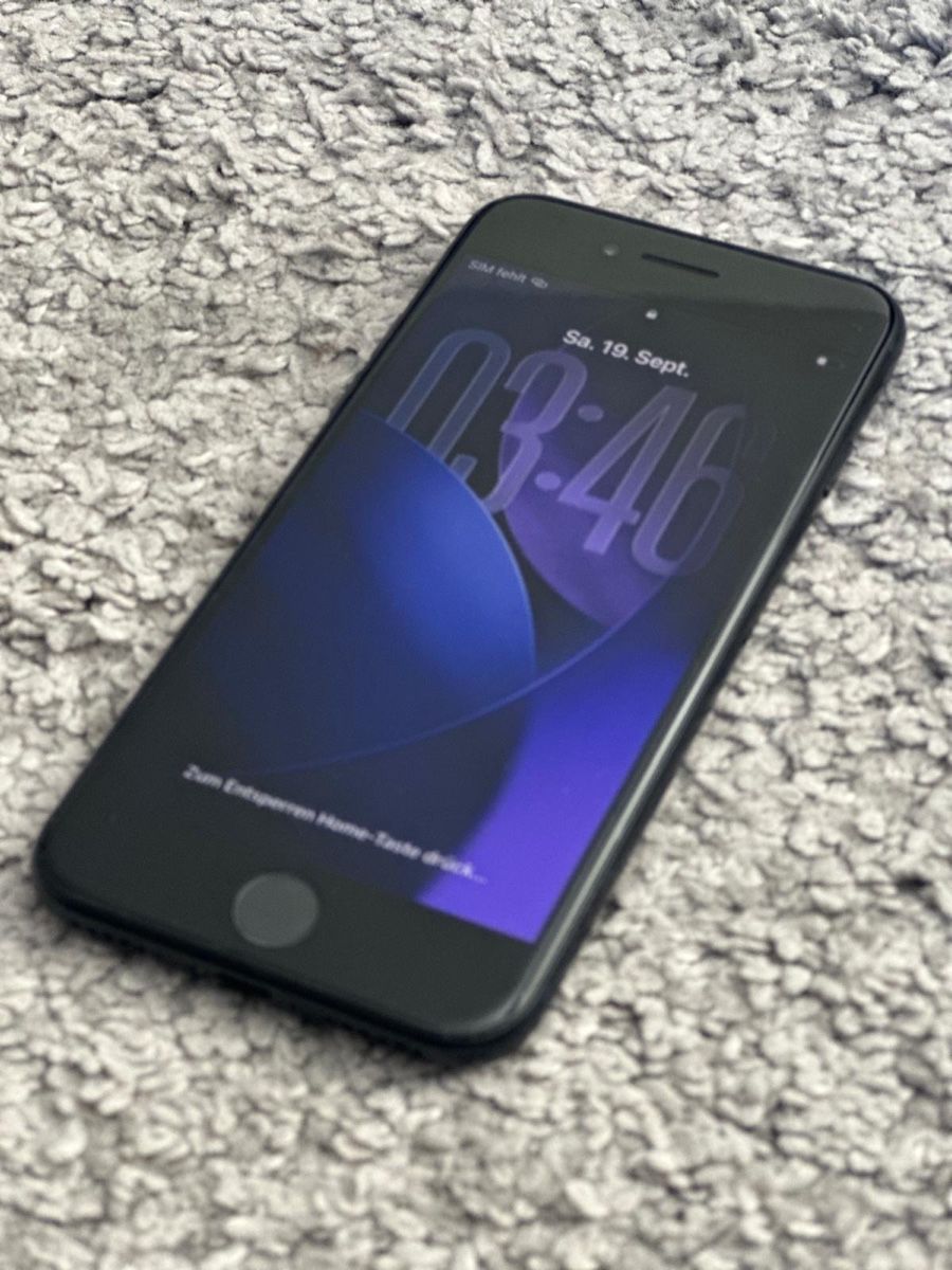 Apple Telefoni cellulari / Smartphones: iPhone SE 2022, 3te Generation  – Usato da Winterthur venduto da T_ron 1