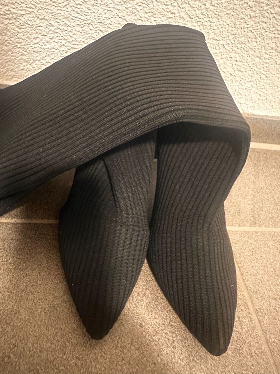 Scarpe da donna: Overknee-Stiefel, Schwarz, Gr. 39, Strass-Absat – Nuovo e nell'imballaggio originale da Winterthur venduto da ChicMarkt 5