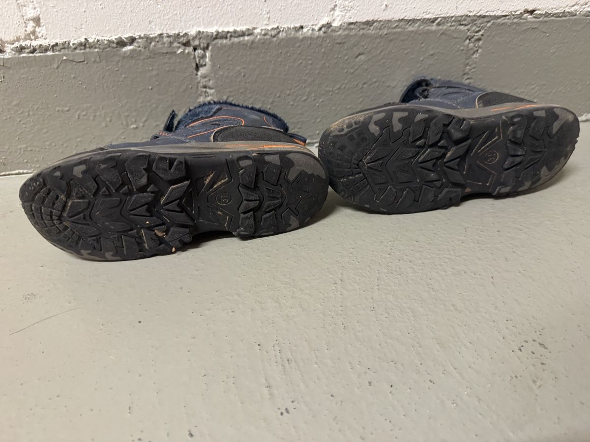 Chaussures garçon: Kinder Winterschuhe Grösse 31 – D'occasion à Zürich par zd_1965 5
