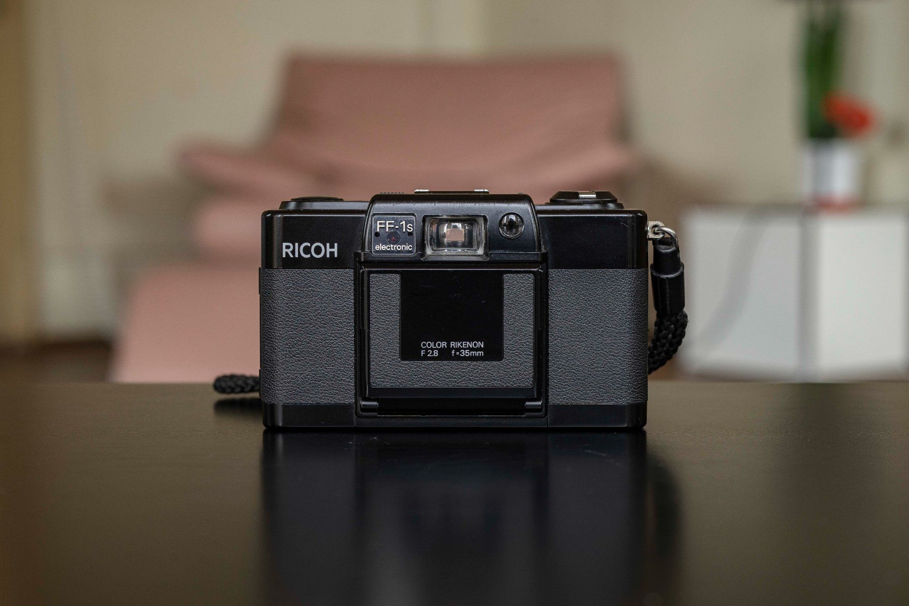Ricoh Fotocamera: Ricoh FF-1s analoge Kompaktkamera – Usato da Biel/Bienne venduto da ivuu 1