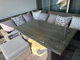 Rattan Lounge Set mit Tisch und Glasplatte gebraucht