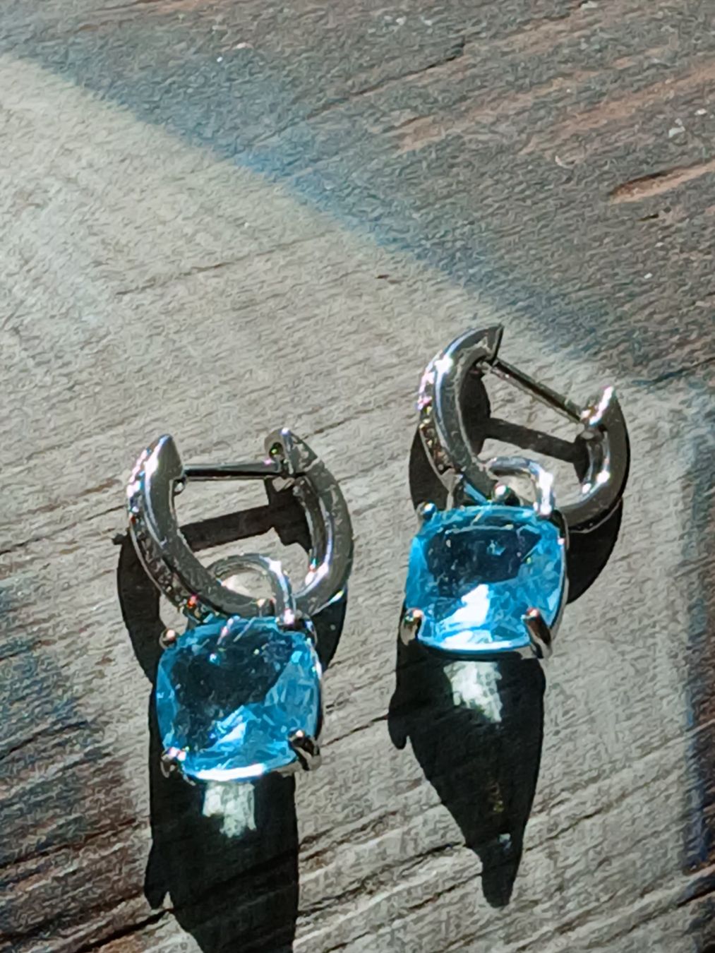 Boucles d'oreille: Ohrringe Silber mit Zirkon hellblau – D'occasion à Stallikon par madi0320