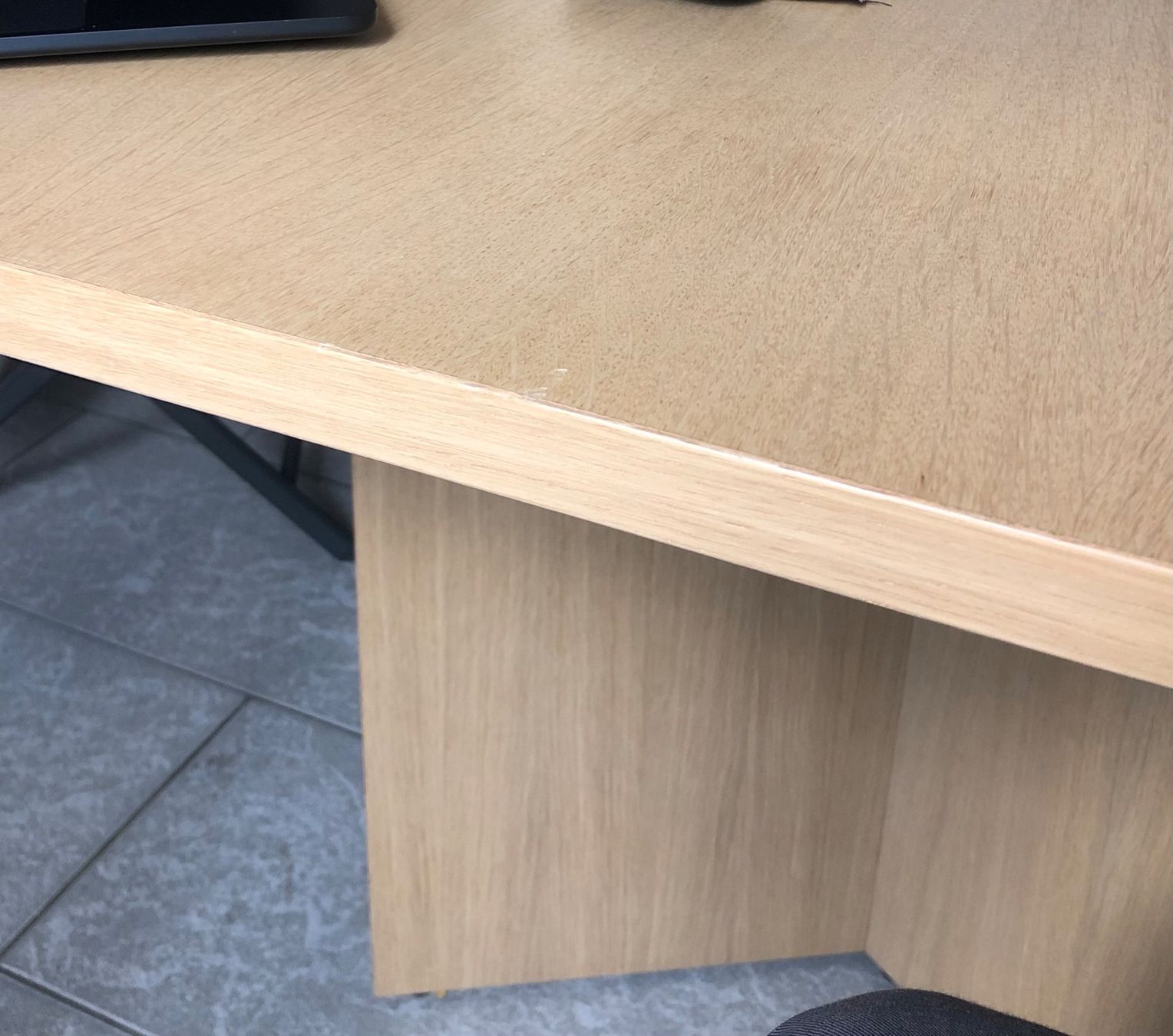 Westwing Tische: Design Esstisch von Westwing, NP 1299.- – Gebraucht aus Steinmaur von Swissish 3