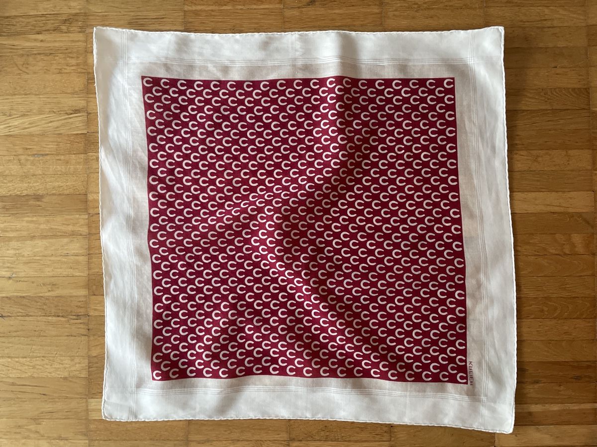 Foulards, Tücher & Schals: Kreier Scarf Red White Pattern 45X45 cm Good Condition – Neu (gemäss Beschreibung) aus Neuchatel von shi_9fzw 3