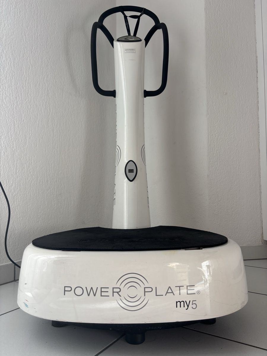 Power Plate Vélos d'appartement: Powerplate my5 – D'occasion à Horw par liebergleich