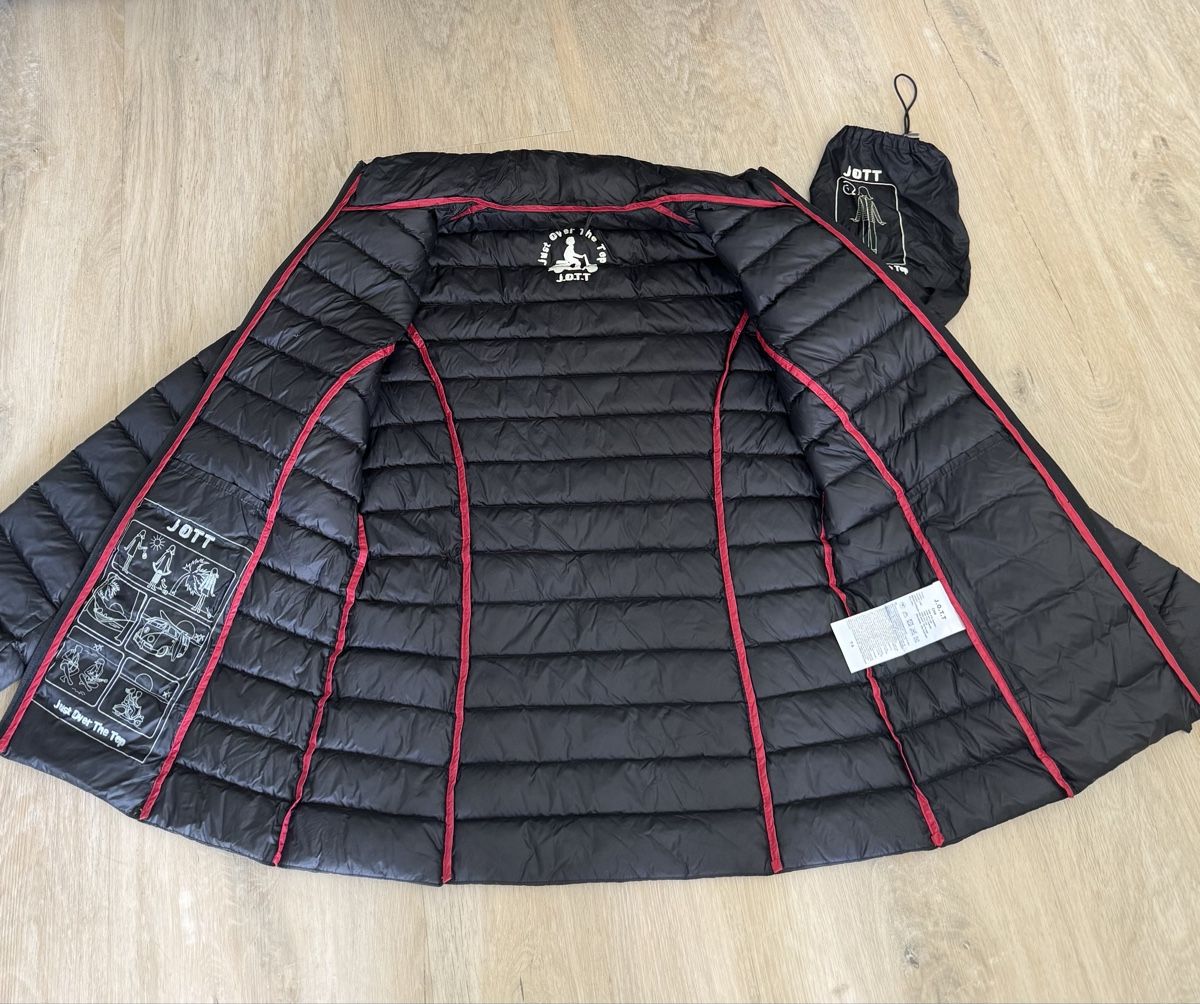 Jott Giacche: Doudoune JOTT Cha, noire, Taille S, comme neuve – Nuovo (secondo la descrizione) da Colombier NE venduto da kajo04 3