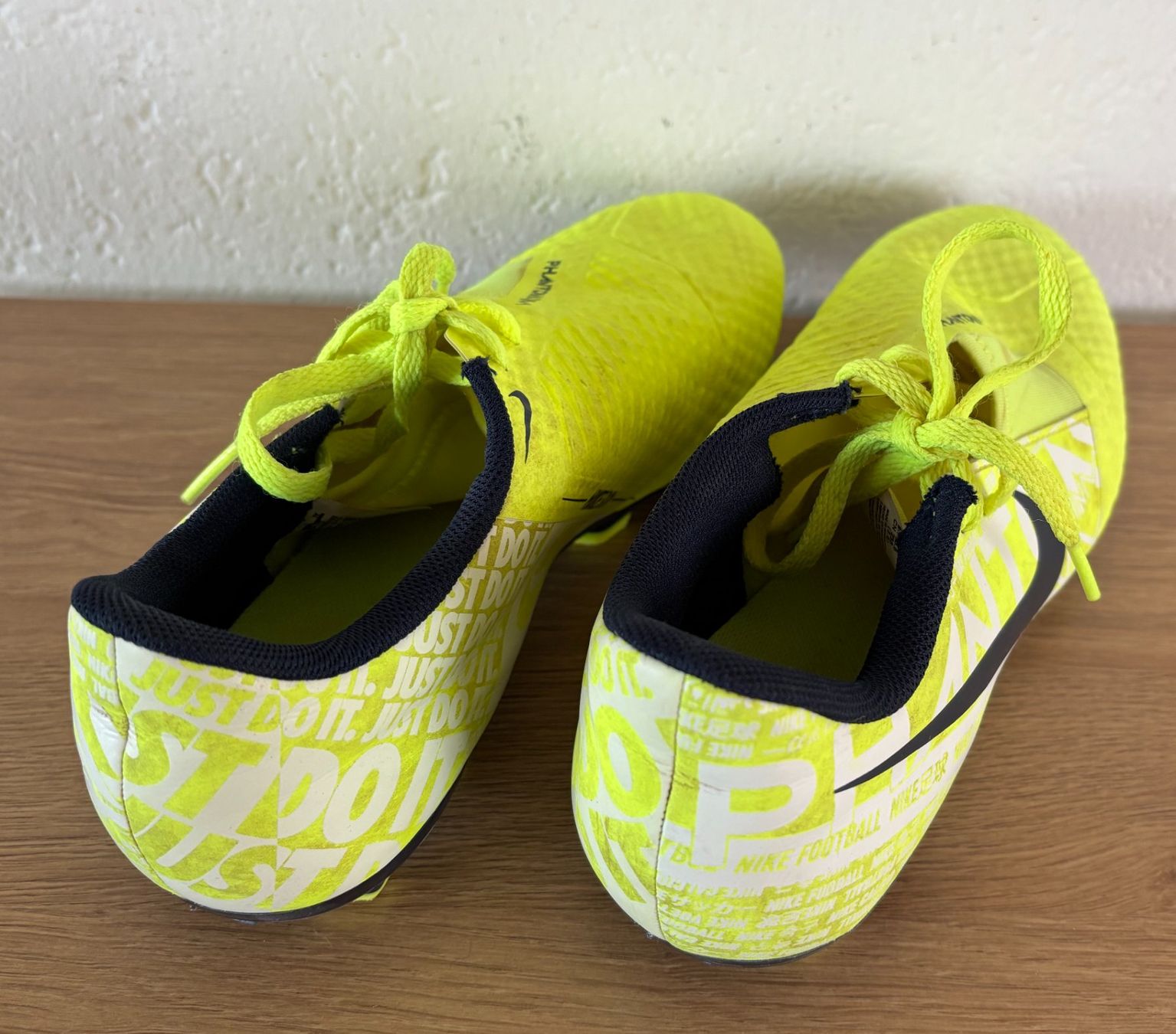 Scarpe per ragazzi: Fussballschuhe in Grösse 37.5 – Usato da Zürich venduto da IlkaK 1