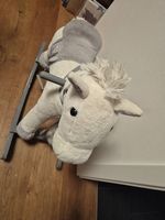 Schauckelpferd das Geräusche macht