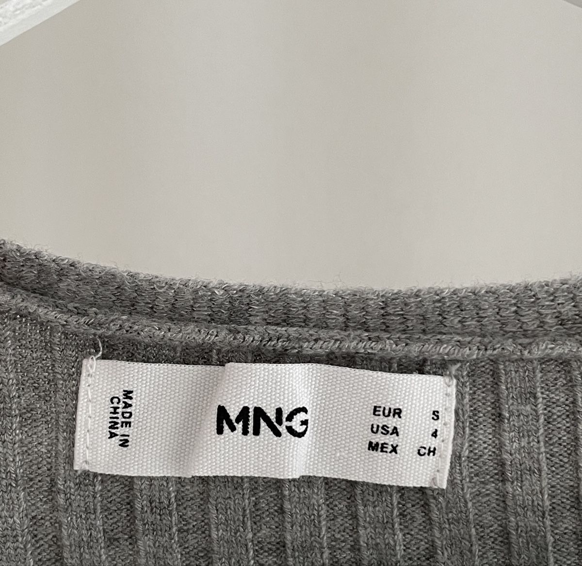 Mango Vestiti: Graues Rippenkleid - Mango – Nuovo (secondo la descrizione) da Neftenbach venduto da litta_00 3