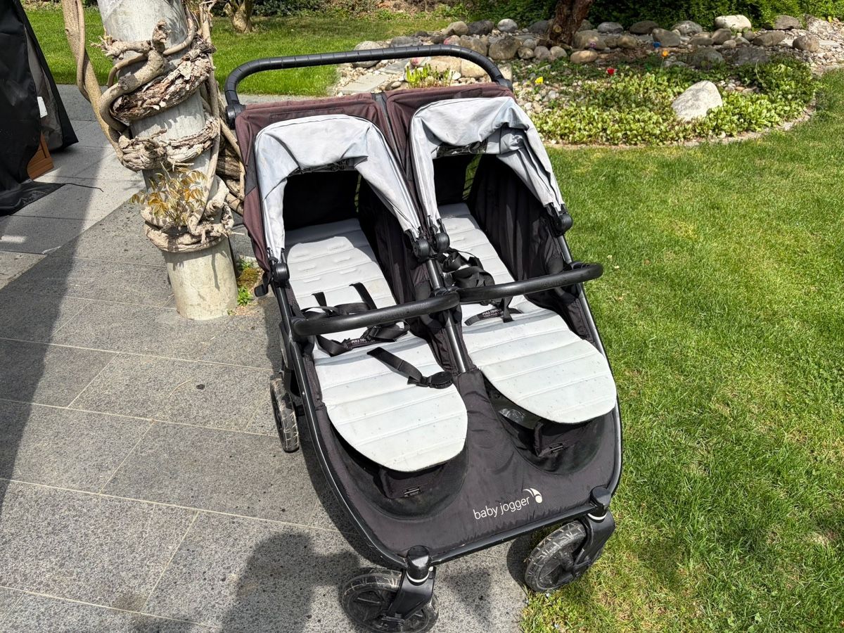 Baby Jogger Carrozzine: Baby Jogger City mini GT2 double – Usato da Thun venduto da aotearoa10