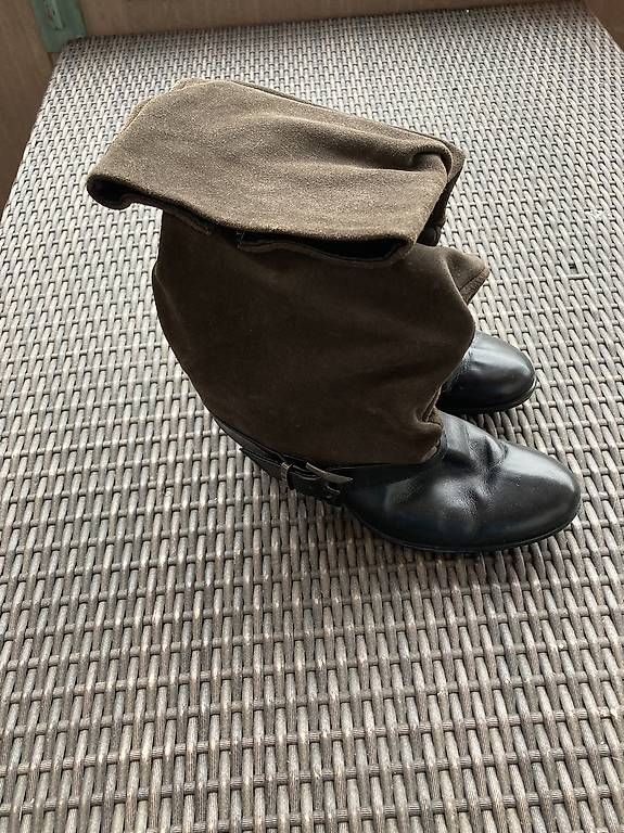 Chaussures femmes: Bottes italiennes – D'occasion à Geneve par CHRISTINEE01 1