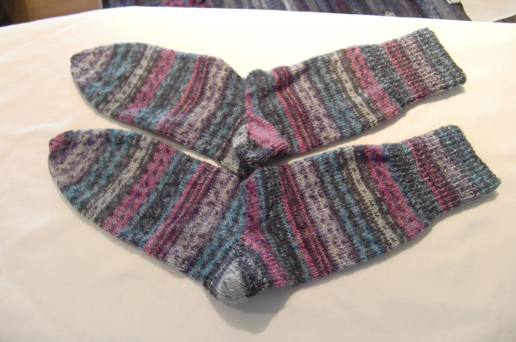 Calze: handgestrickte Socken Grösse 40/41 – Nuovo e nell'imballaggio originale da trüllikon venduto da marie2004