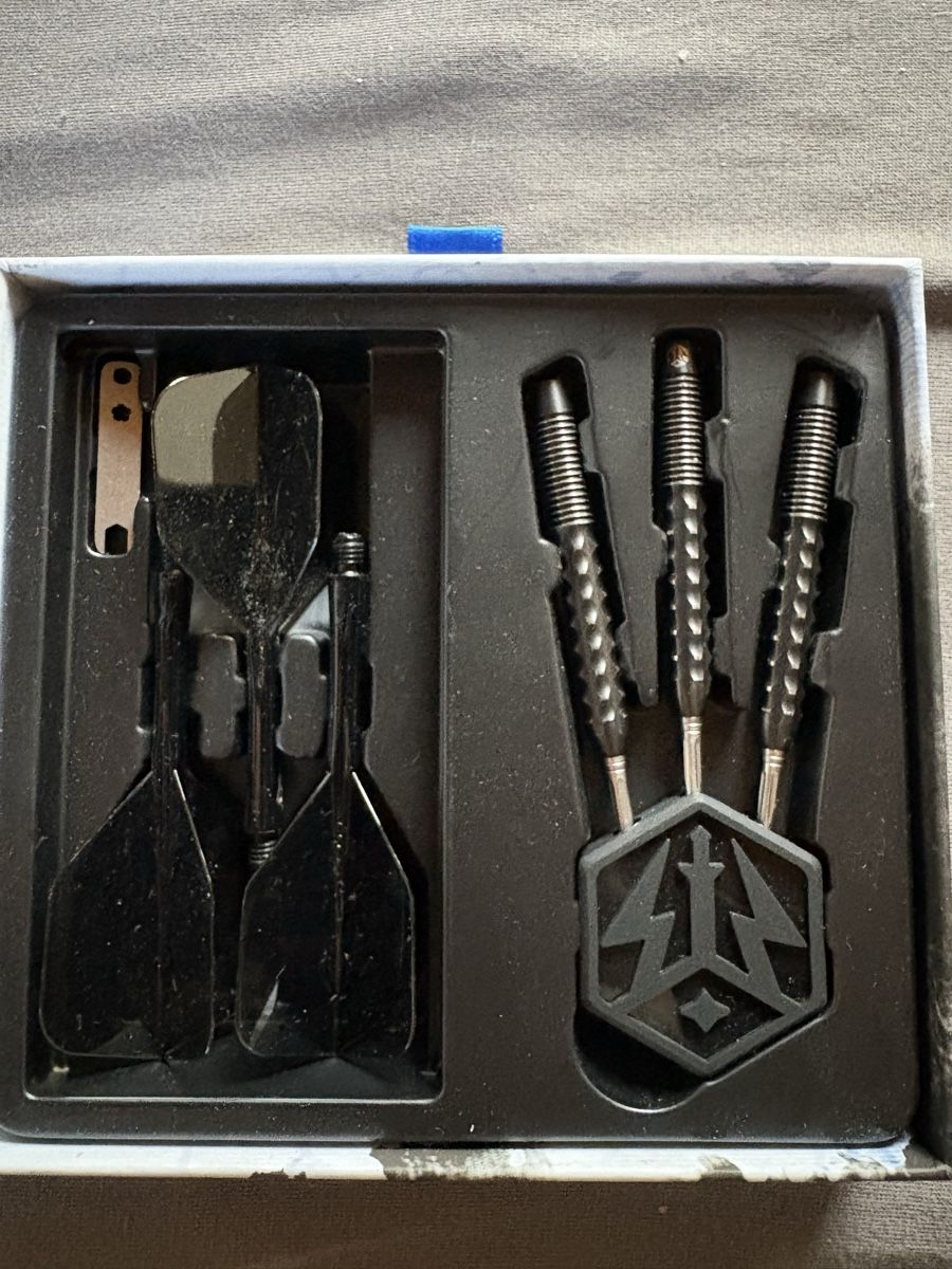 Freccette: Caliburn sword darts in 23.5 gram – Usato da Neuhausen venduto da KnodAP 1