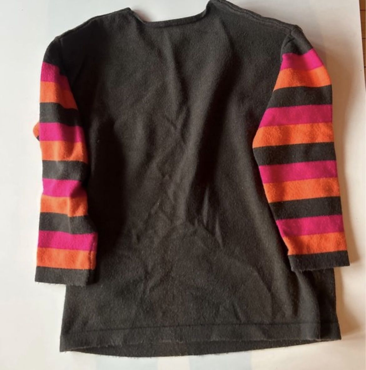 Pullover & Sweatshirts: Pull fille, motif coeur – Gebraucht aus St-Prex von mar_f6t6 1