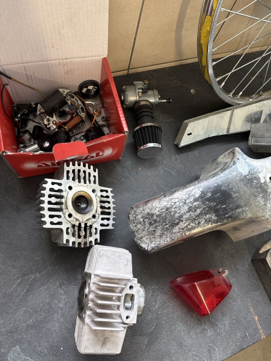 Puch Parti ricambio per ciclomotori: Puch Ersatzteile – Difettoso da Gossau SG venduto da Airsal_Racer 1