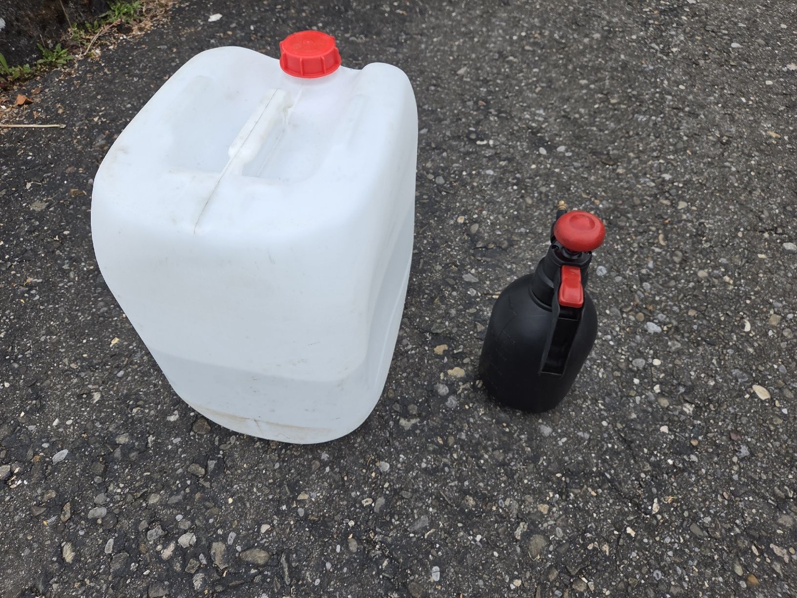 Accessori: Bremsenreiniger ca 10Liter mit Sprühflasche KS Tools – Usato da Villmergen venduto da schluessel65 2